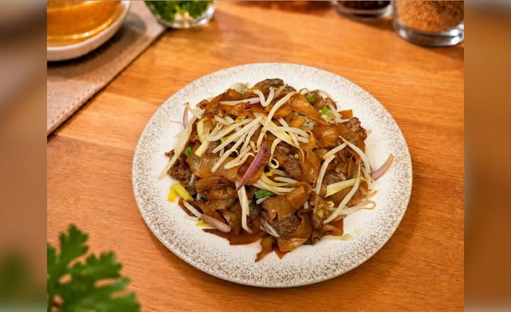 Beef Chow Fun-干炒牛河